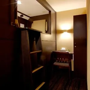 2* カプセルホテル Capsule Cabin Petit - Male Only